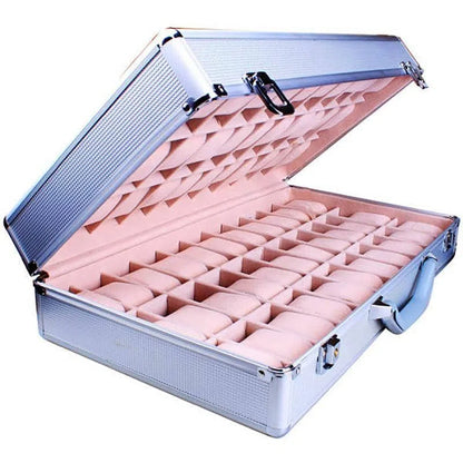 Pudełko-walizka na 66 zegarków, aluminium i flanelowe wnętrze, kolor srebrny z łososiowym różem